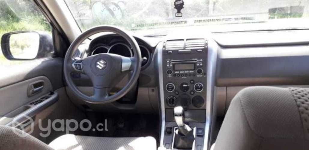 Suzuki grand nomade 2010