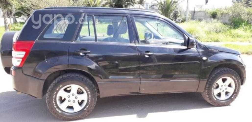 Suzuki grand nomade 2010