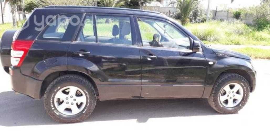 Suzuki grand nomade 2010