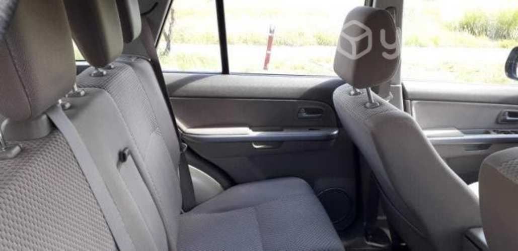 Suzuki grand nomade 2010