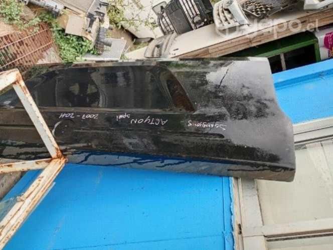 Portalón Ssangyong actyon punta tiburón NUEVO ORIG