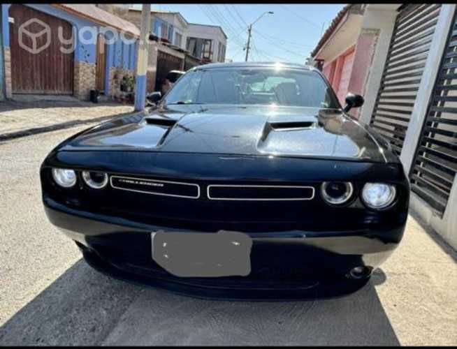 Dodge challenger sxt plus 2015