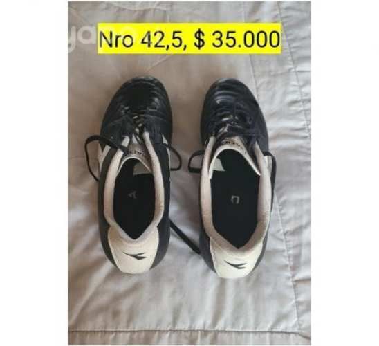 Zapatos de futbol