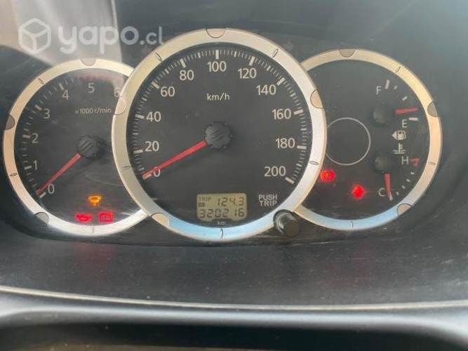 Mitsubishi l200 2013