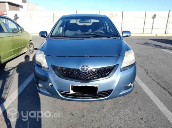 Toyota yaris 2012