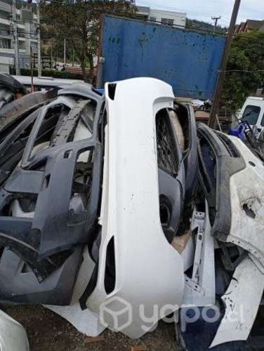 Parachoque trasero Toyota Yaris 2020 2023 ORIGINAL