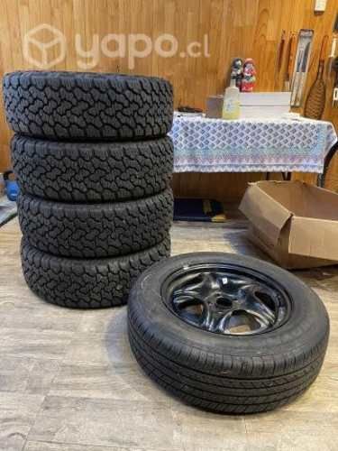 Neumáticos General Grabber 235/65/R17 + repuesto