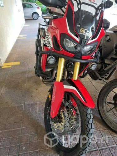 Honda Africa Twin 1000 impecable
