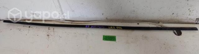 Moldura Lame Vidrio Del Der (LRR142) Rover Range