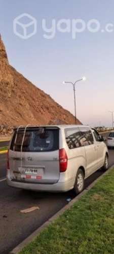 Se vende Minibus Hyundai grand starex