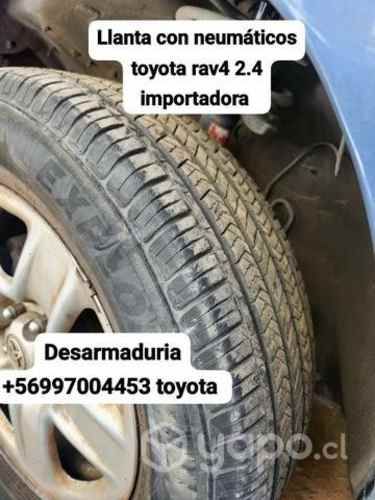 Llanta con neumático Toyota Rav4 año 2012