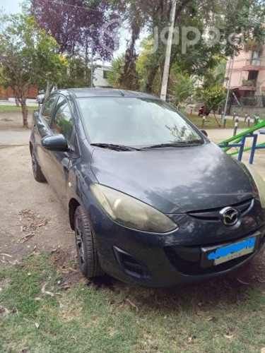 Mazda 2 2011