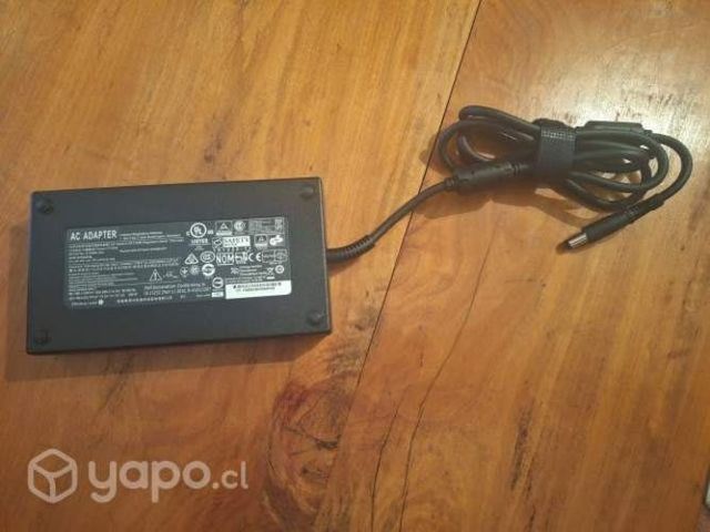 Cargador de notebook HP 19,5V 10.3A 200W 7,4x5mm