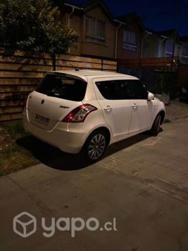 Suzuki swift blanco perla excelente estado