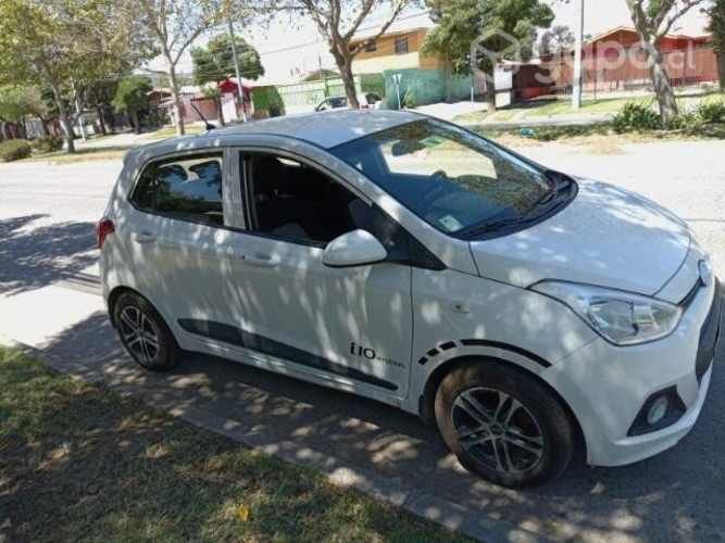 SE VENDE AUTO HYUNDAI i10 2015