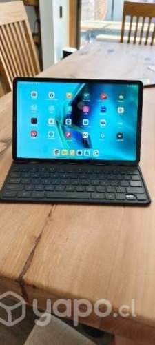 Tablet Xiaomi Pad 5 con teclado.