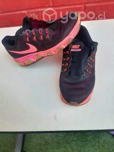 Nike tailwind 8