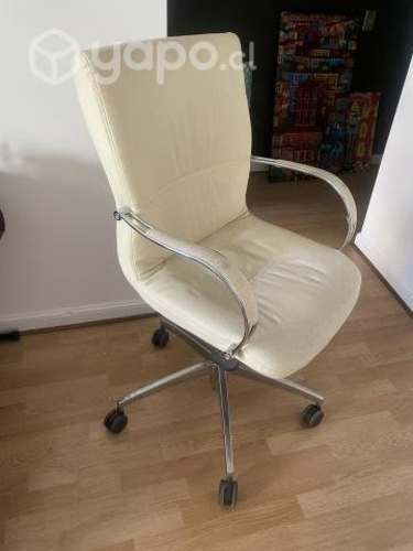 Silla de escritorio ajustable