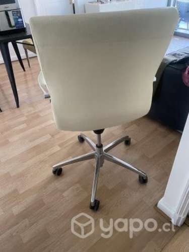 Silla de escritorio ajustable