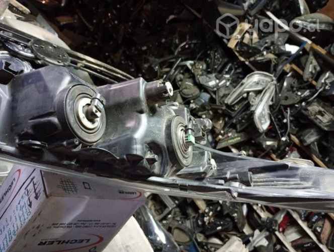 Óptico izquierdo Toyota Yaris 2018 2022 ORIGINAL