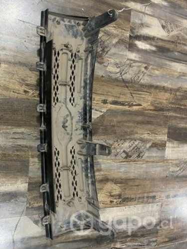 Máscara Ford ecosport año 2004/2011