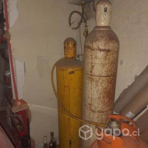 Cilindro de oxigeno y acetileno