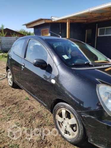 Se vende auto geely