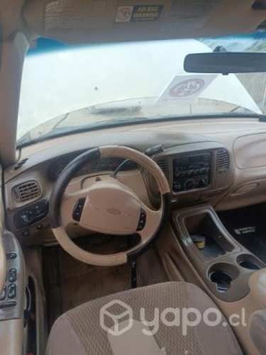 Se vende Ford expedición 1998