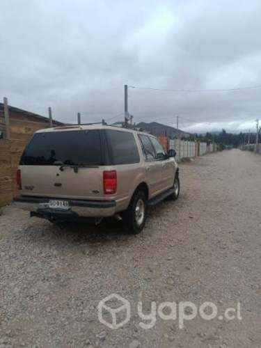 Se vende Ford expedición 1998