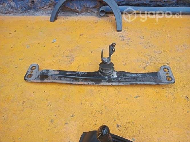 Chery tiggo 2 2021 travesaño con soporte de motor