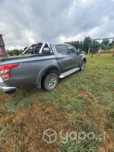 Mitsubishi l200 dakar 2019 mt