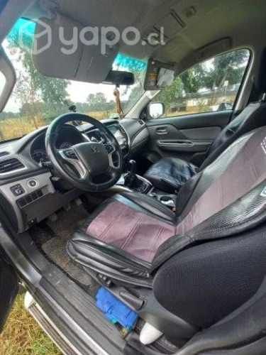 Mitsubishi l200 dakar 2019 mt