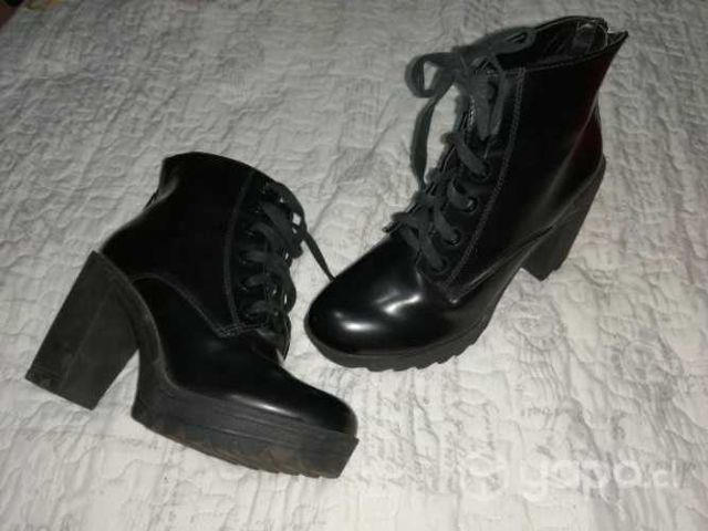 Botines nuevos 37