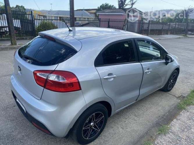 Kia río sport 2015