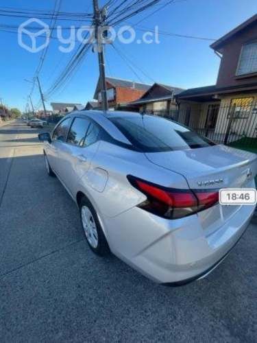 NISSAN VERSA, año 2022