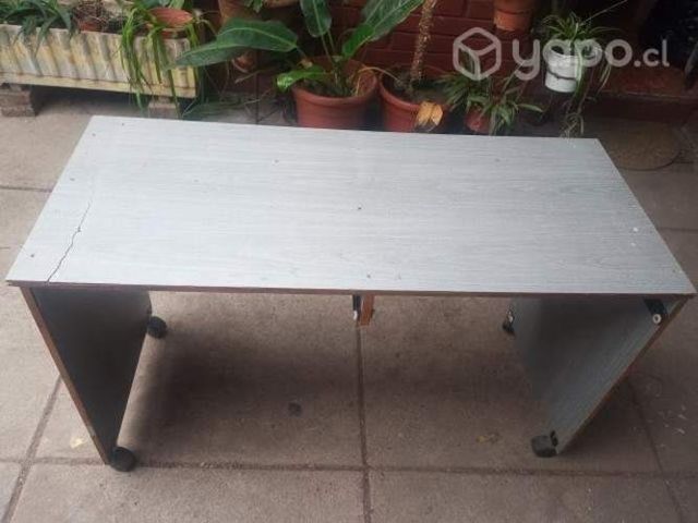 Mesa. Escritorio