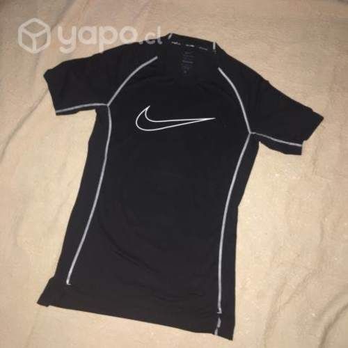 Nike pro primera capa