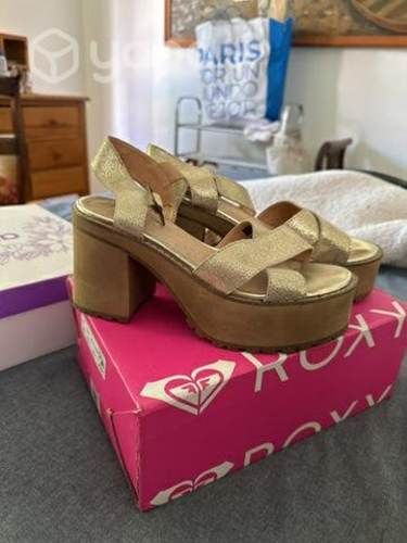 Sandalias americano o