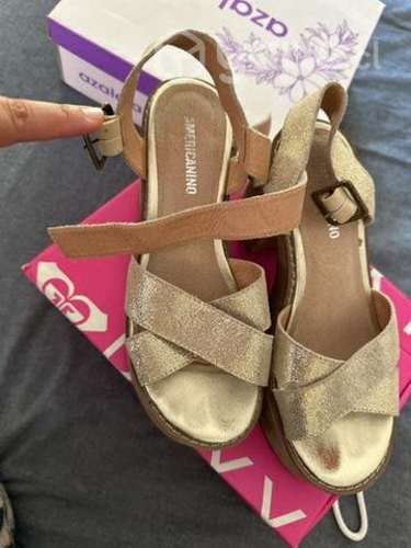 Sandalias americano o