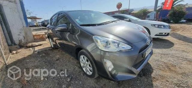 Toyota Prius C Hibrido full ultra económico