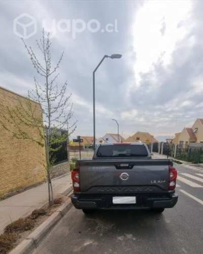 Nissan navara 2021