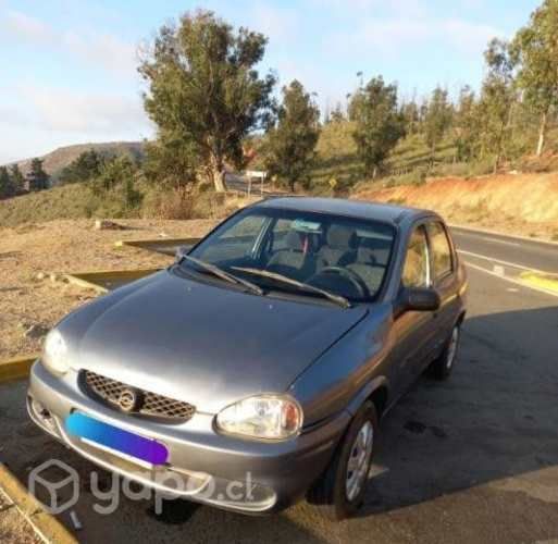 CHEVROLET CORSA año 2001