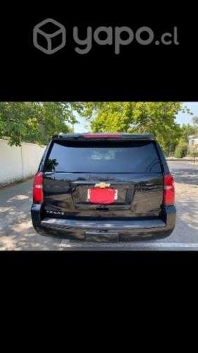 Camioneta tahoe 2021