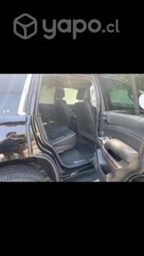 Camioneta tahoe 2021