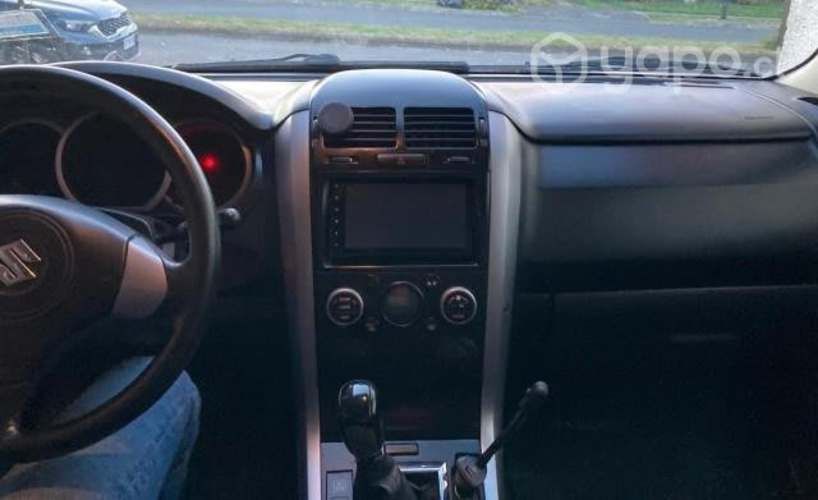 Suzuki Grand Nomade 2013