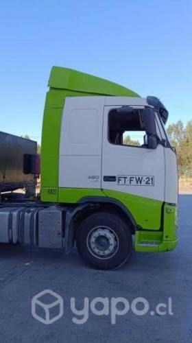 Volvo fh 460 hp año 2013
