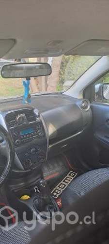 Vendo Nissan Versa 2017