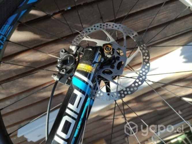 Bicicleta enduro Giant Trance 4