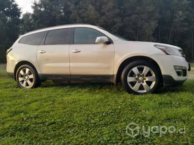 Permuto camioneta y parcela por tolva 16 m3, Retro