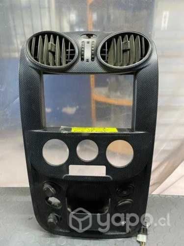 Consola central tablero Mahindra pick up 2015